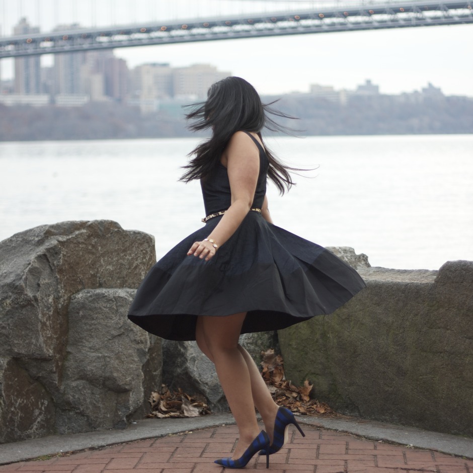 What to wear to a work holiday party
