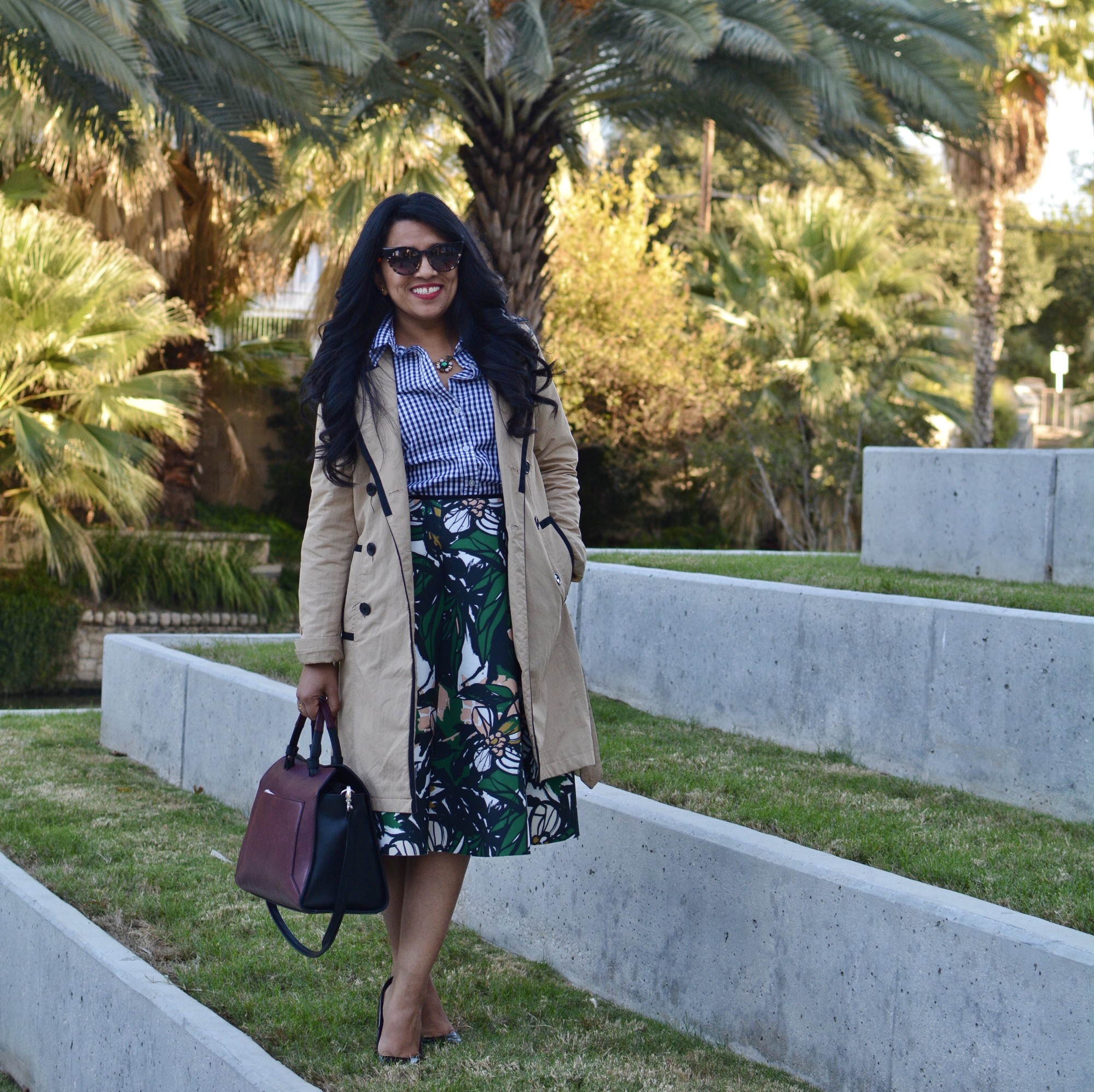 gingham-shirt-outfit